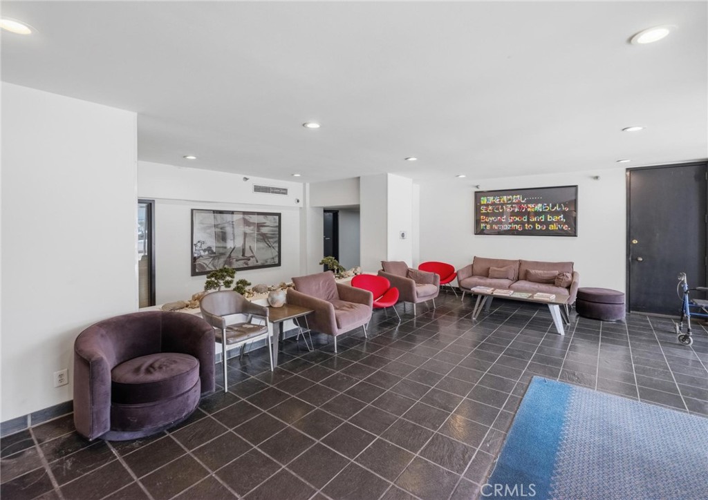 222 S Central Avenue 200