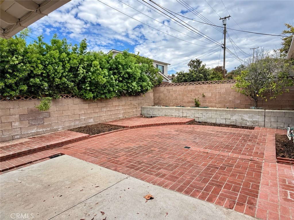5225 Maricopa Street