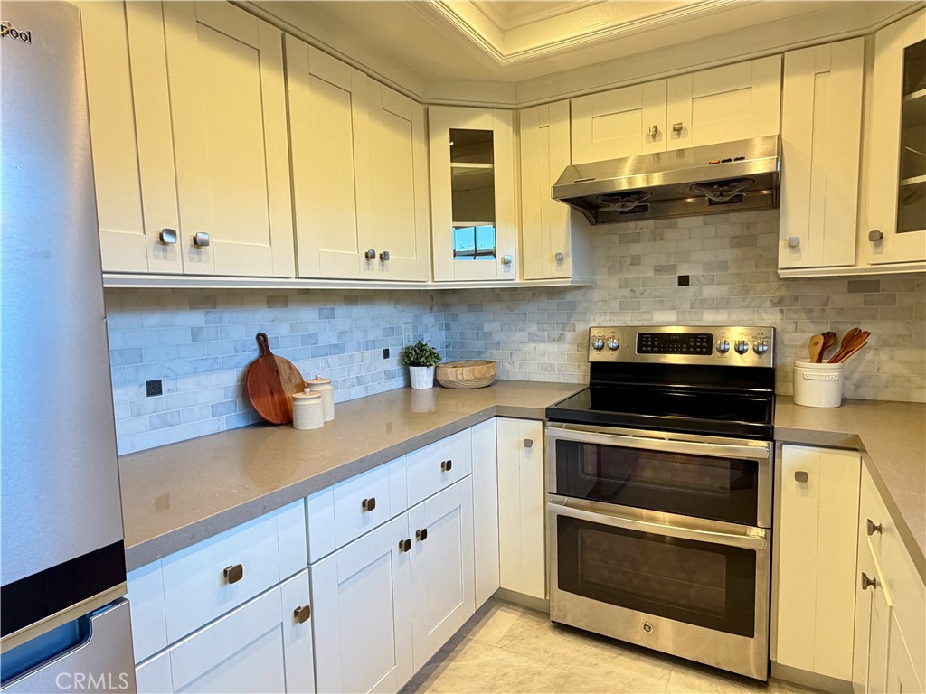 27935 Ridgebluff Court