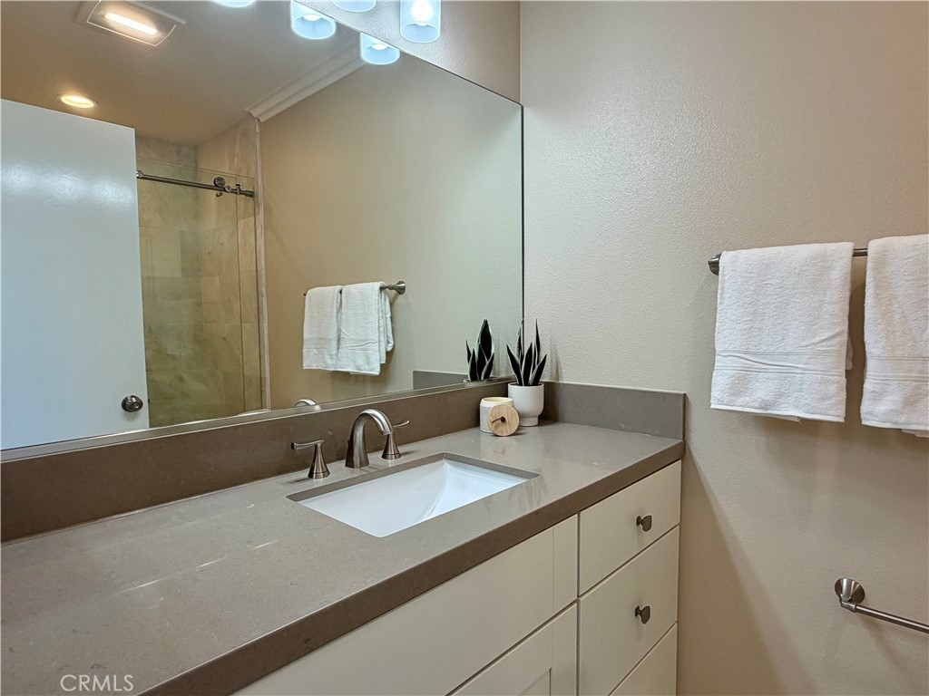 27935 Ridgebluff Court