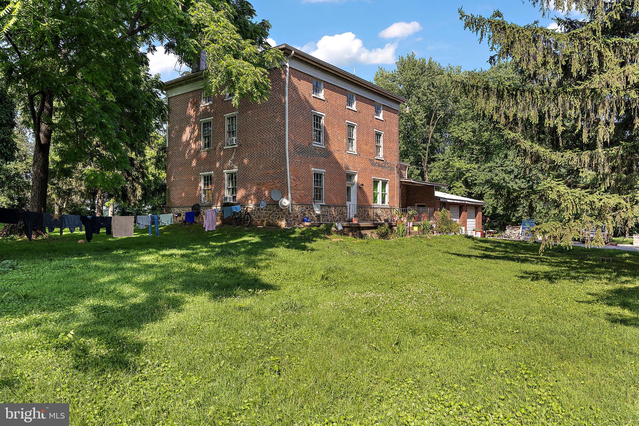 2195 GAP NEWPORT PIKE