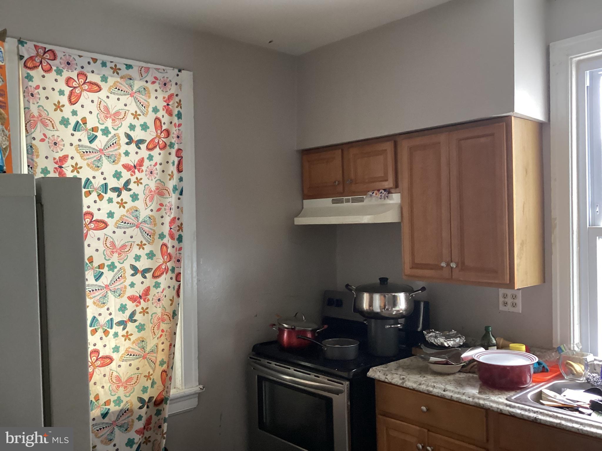 132 134 N 3RD STREET