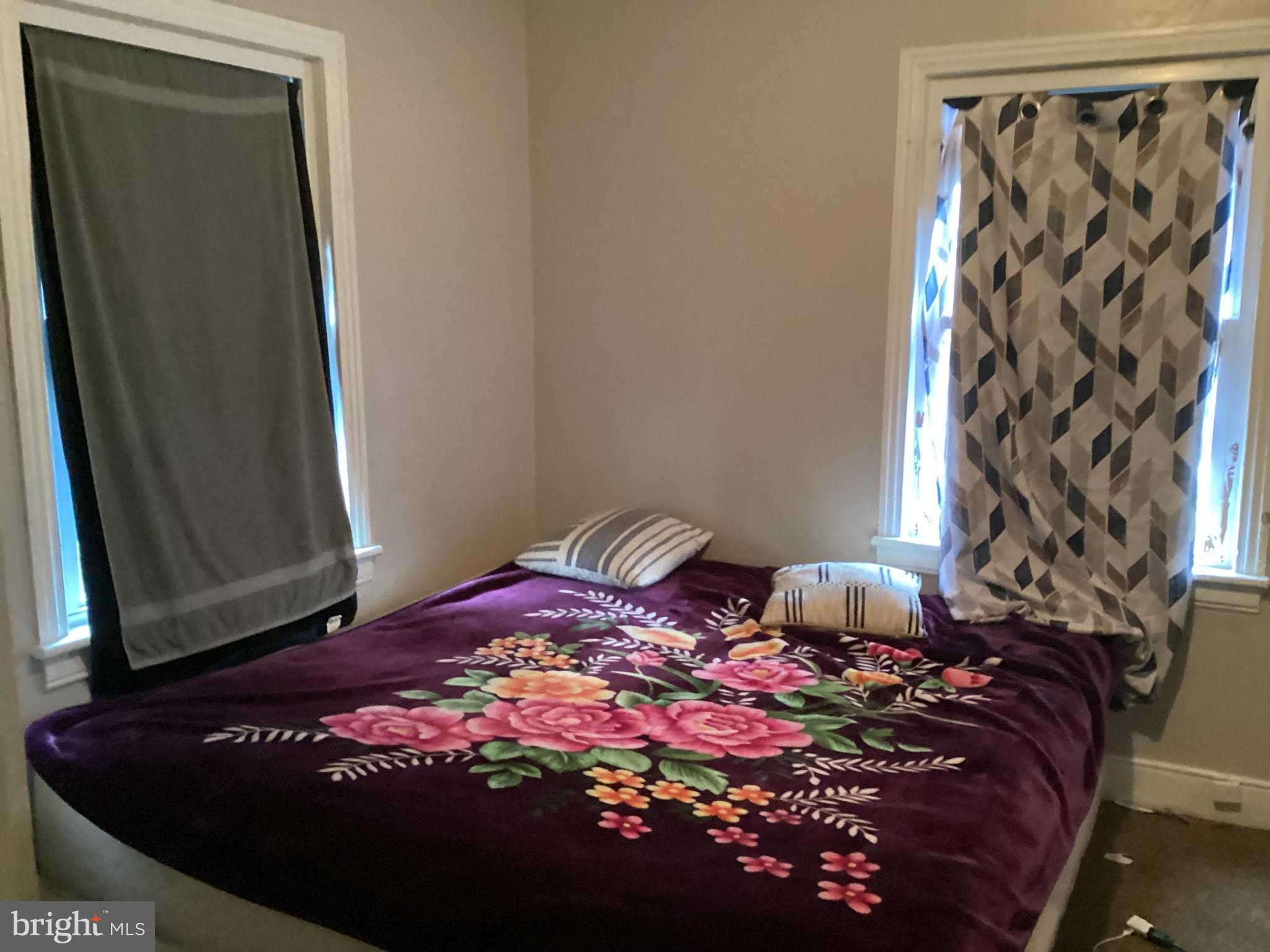 132 134 N 3RD STREET