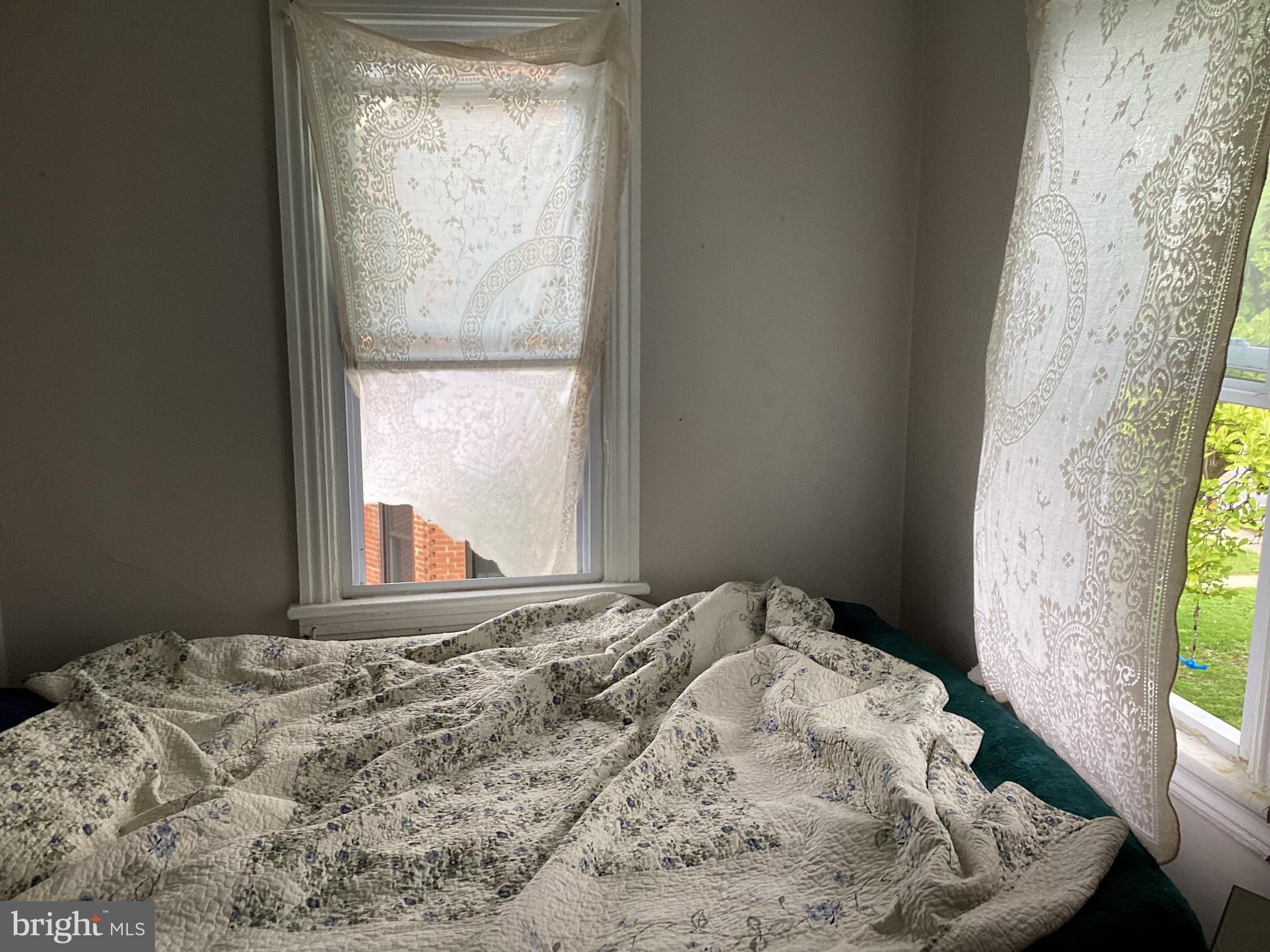 132 134 N 3RD STREET