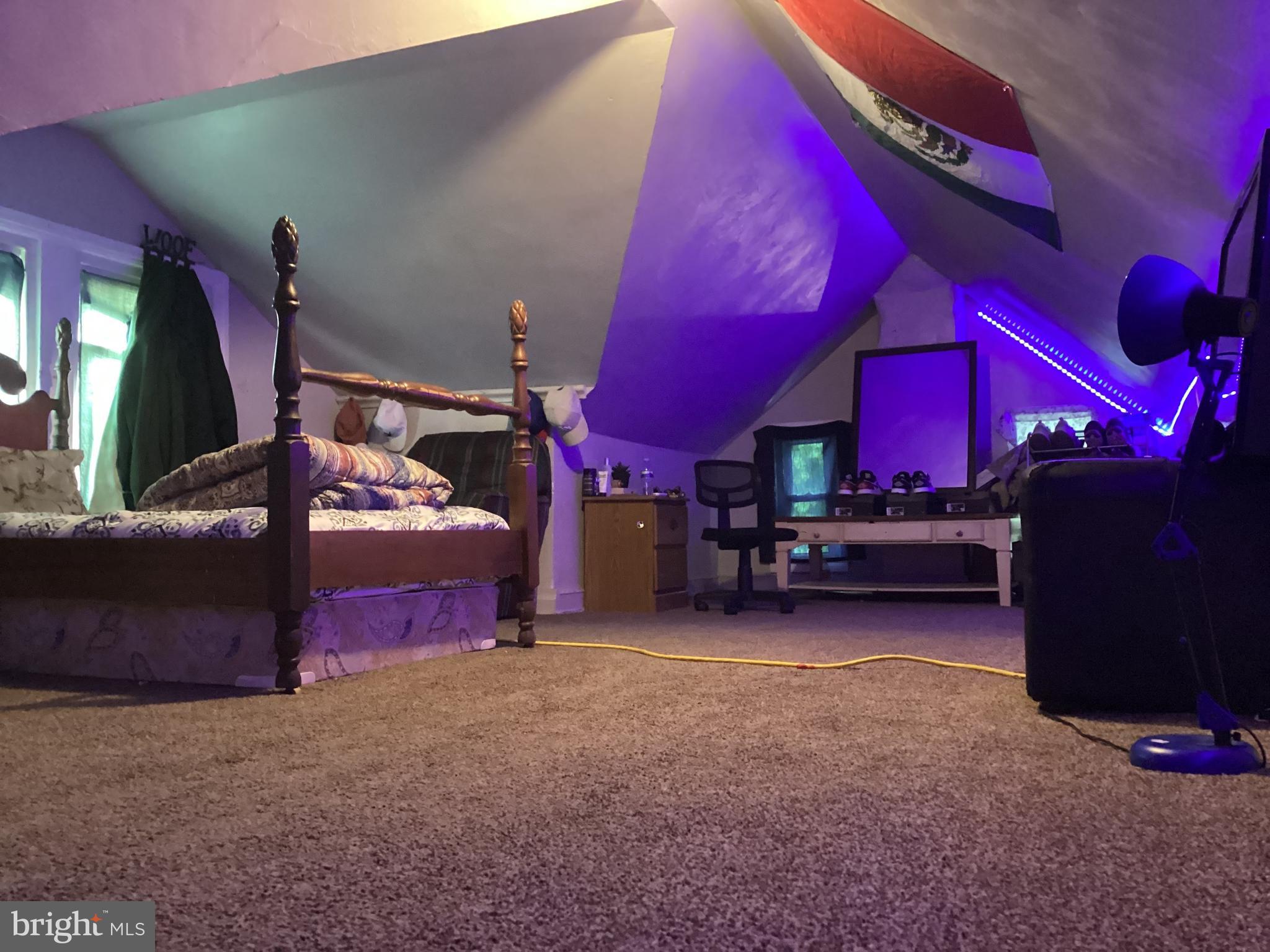 132 134 N 3RD STREET