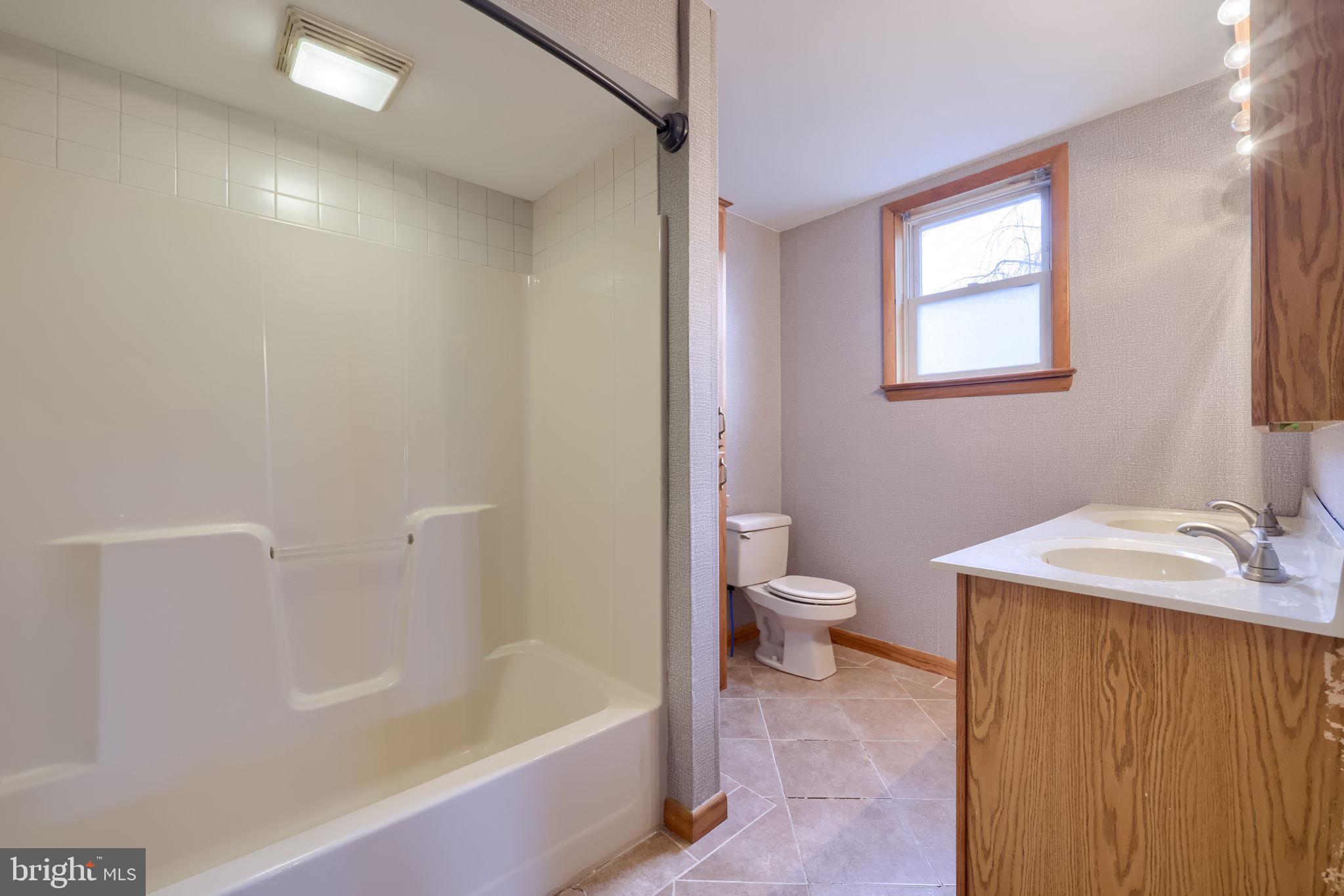 2788 N COLEBROOK ROAD