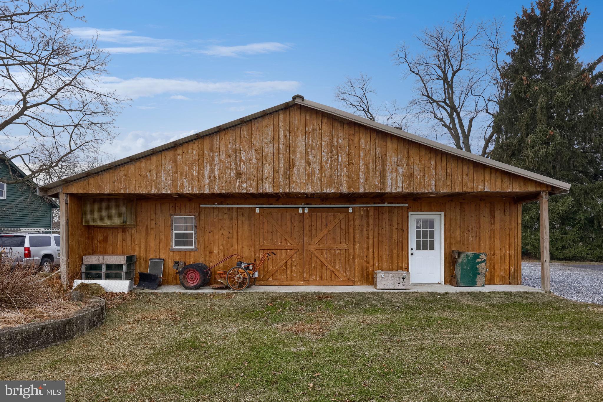 2788 N COLEBROOK ROAD