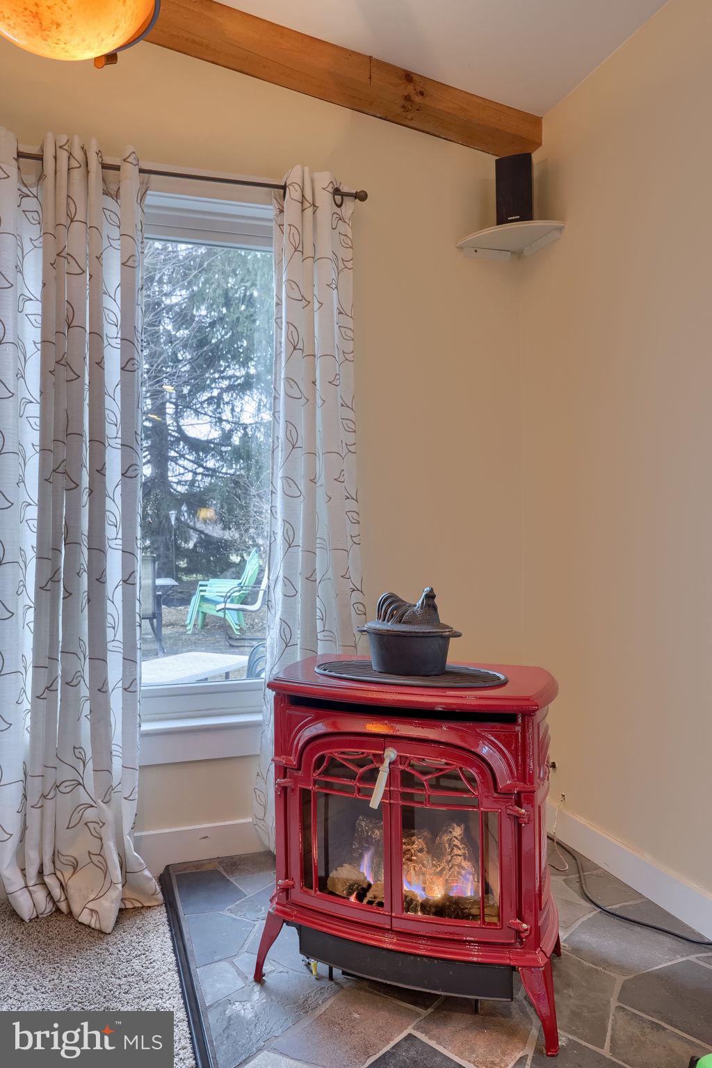 2788 N COLEBROOK ROAD