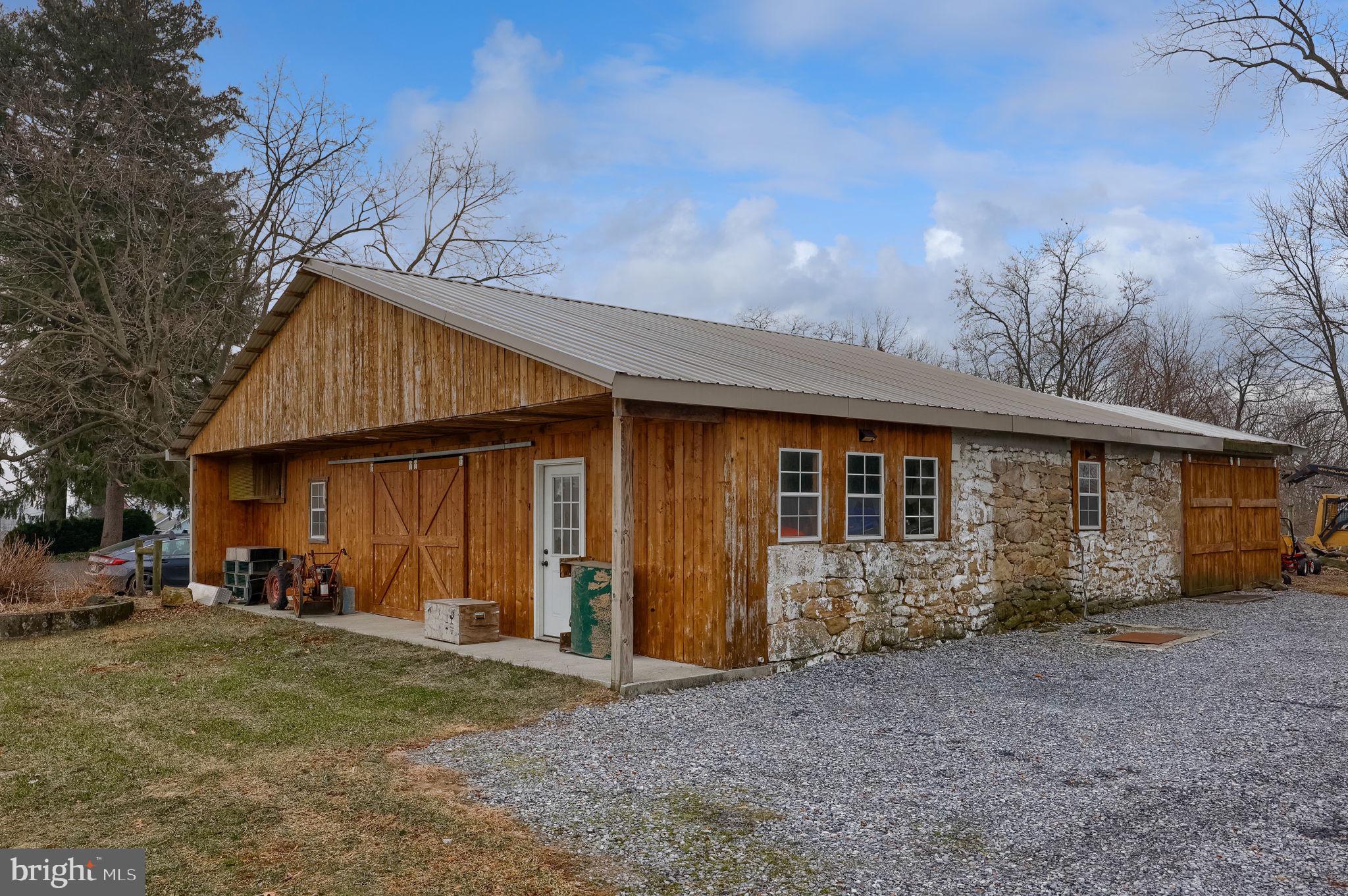 2788 N COLEBROOK ROAD