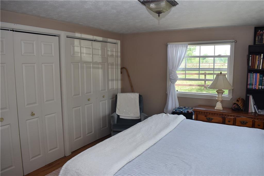 5351 N US Highway 231
