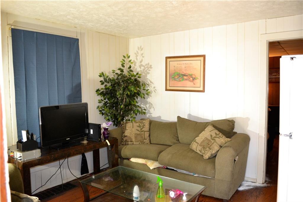 1524 W 27th Street