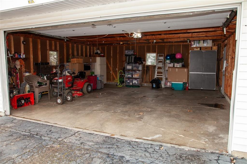 100 INMAN DR