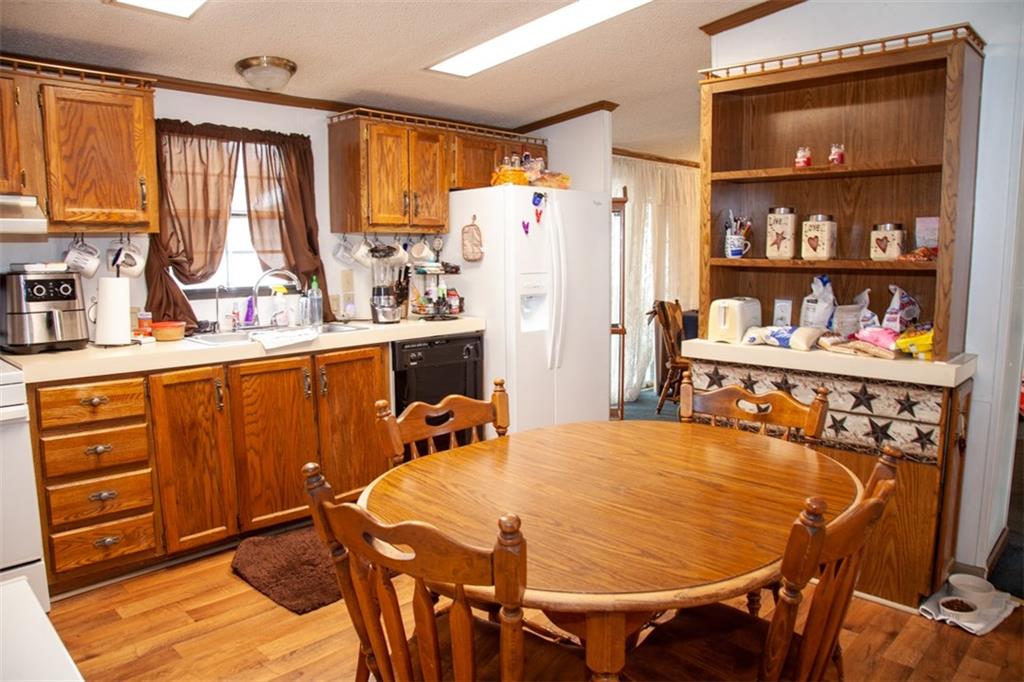 100 INMAN DR