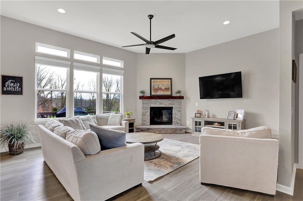 3901 Evergreen Way