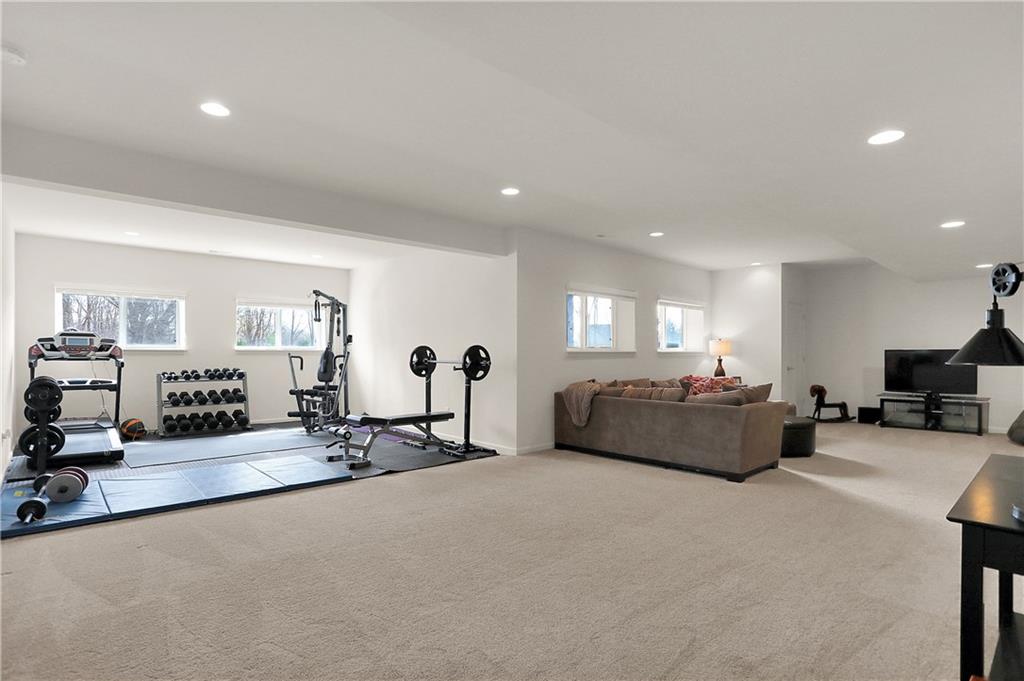 3901 Evergreen Way