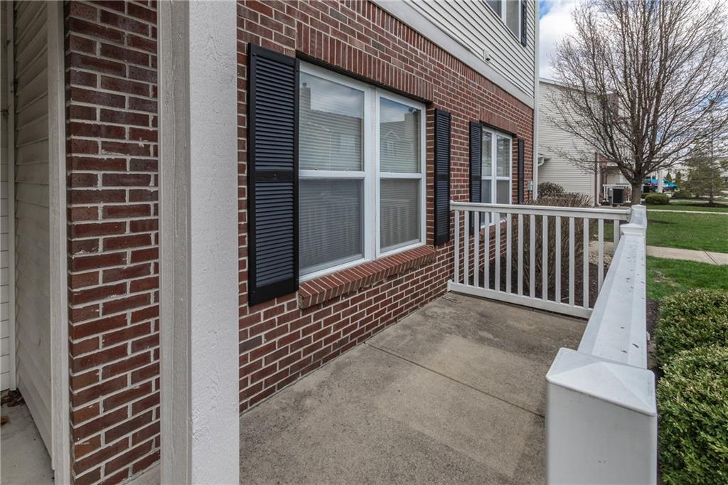 13289 Komatite Way Unit: 200