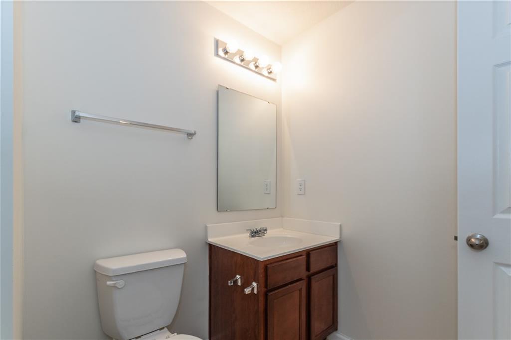 13289 Komatite Way Unit: 200