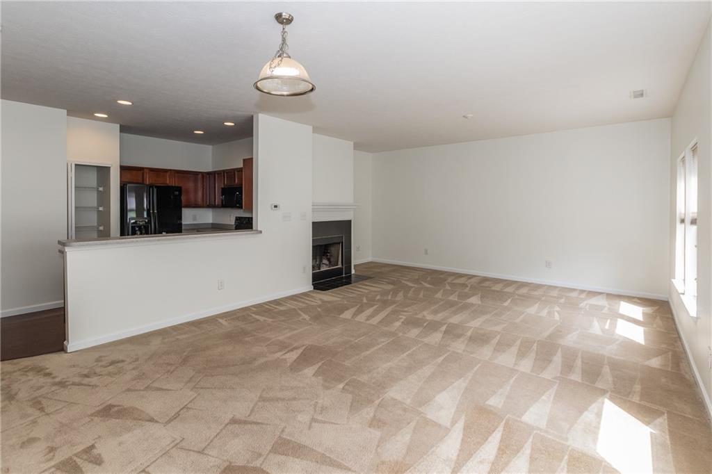 13289 Komatite Way Unit: 200