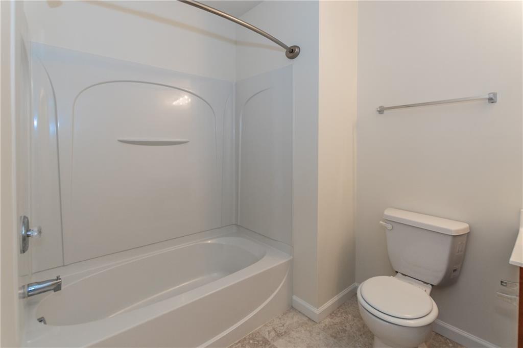 13289 Komatite Way Unit: 200