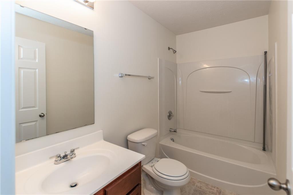 13289 Komatite Way Unit: 200