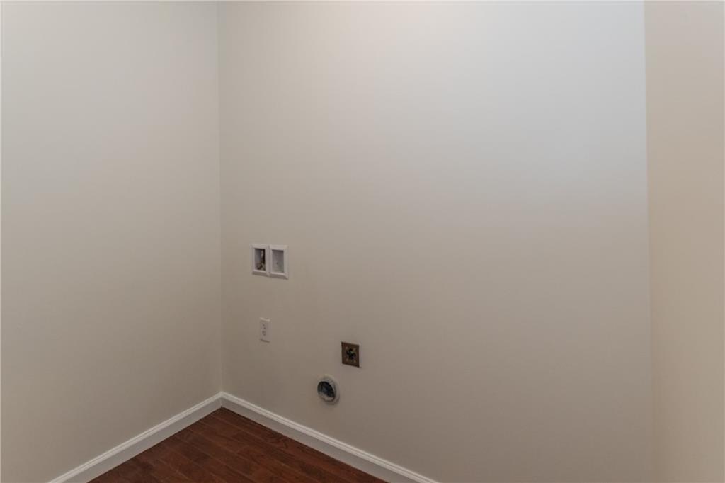 13289 Komatite Way Unit: 200