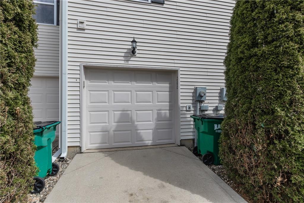 13289 Komatite Way Unit: 200