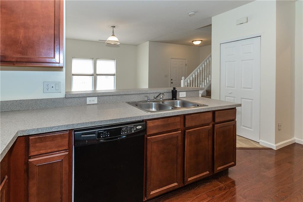 13289 Komatite Way Unit: 200