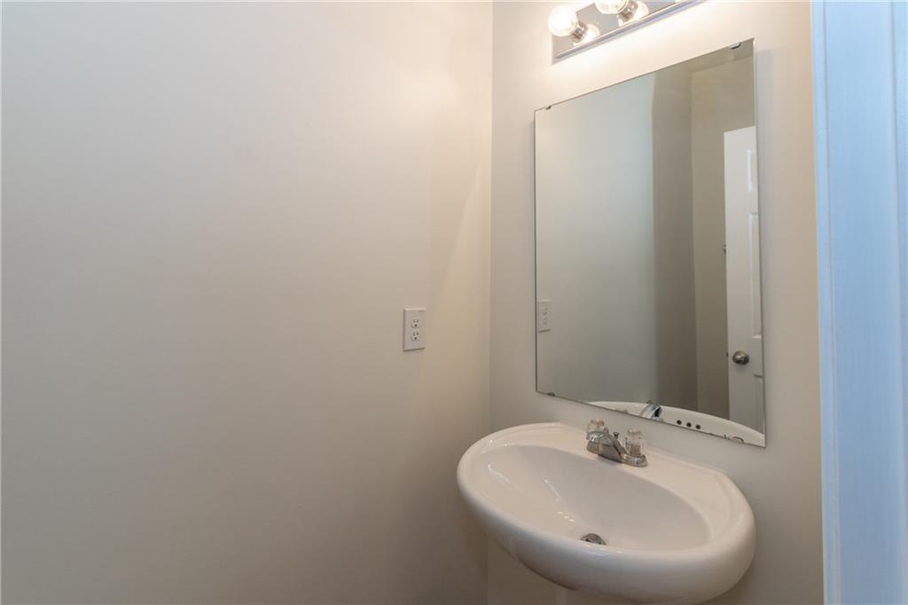13289 Komatite Way Unit: 200