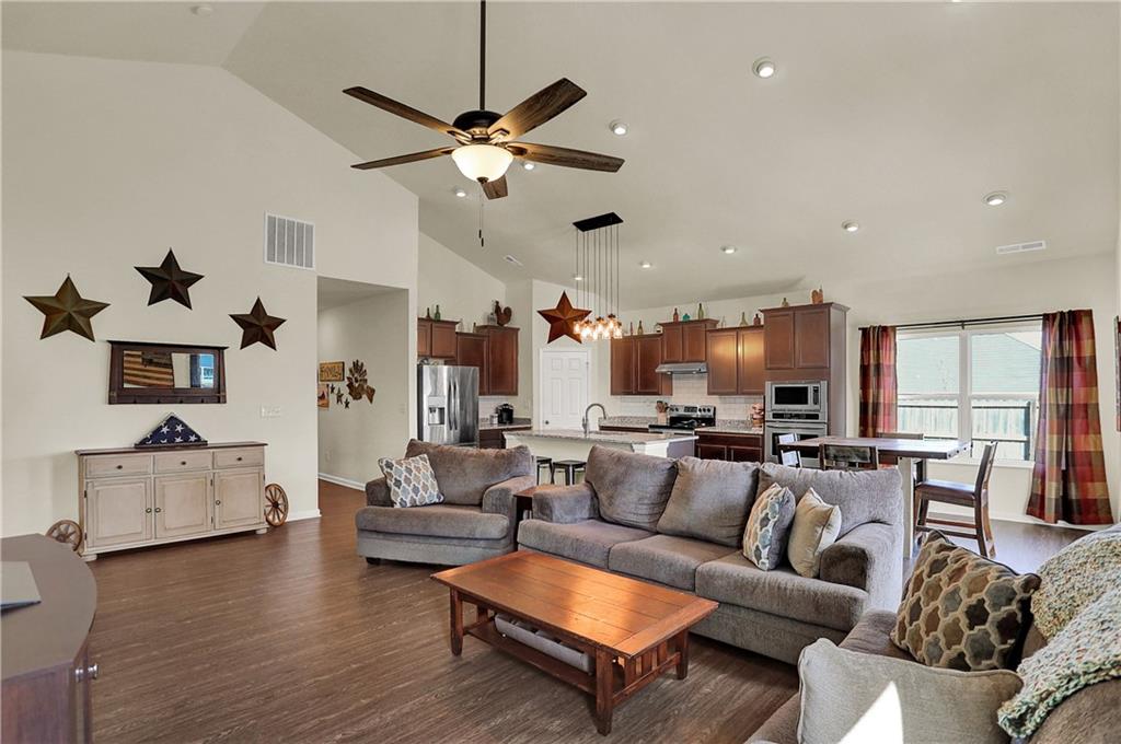 1303 Crabapple Road