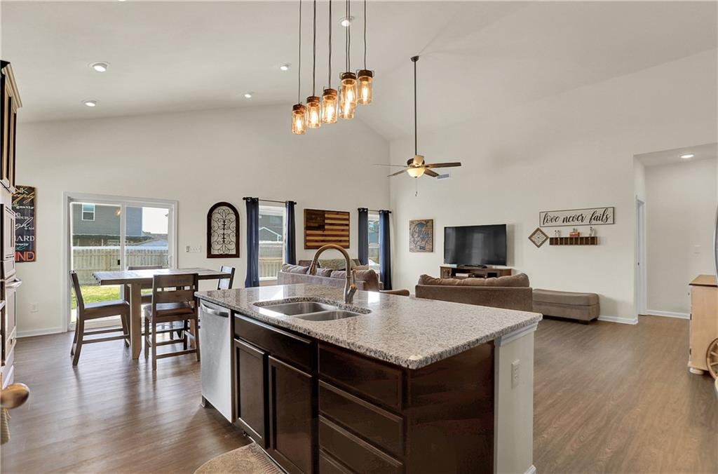 1303 Crabapple Road