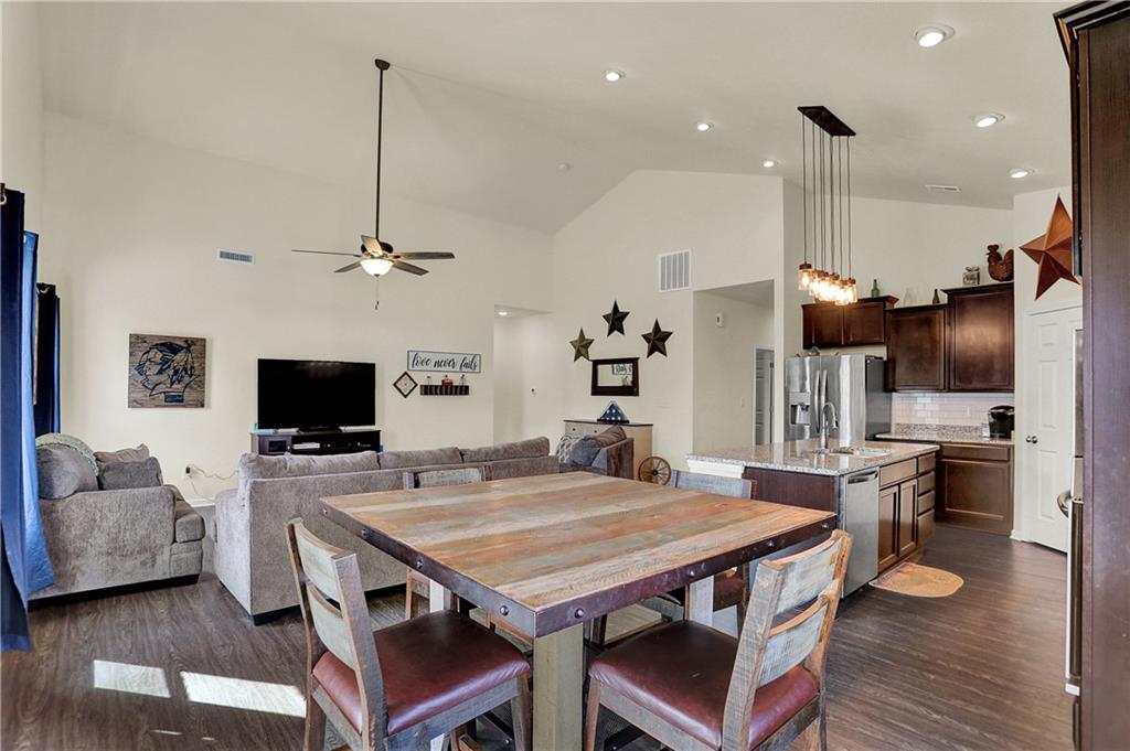 1303 Crabapple Road