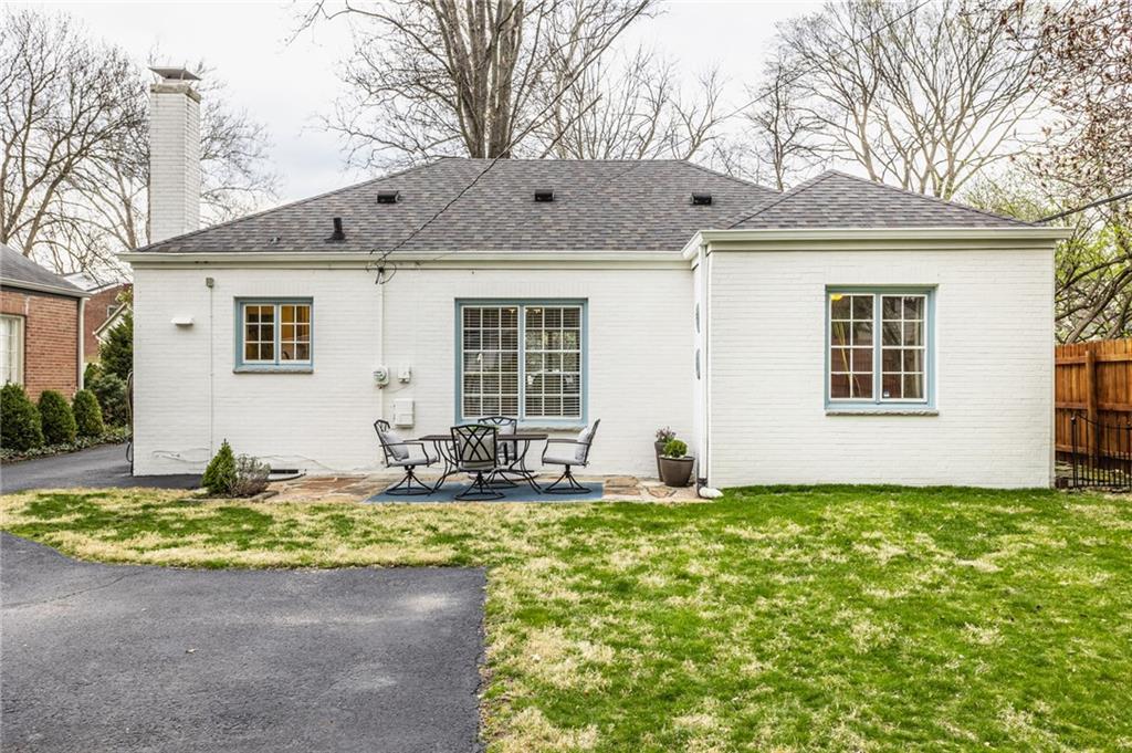 27 Meridian Lane