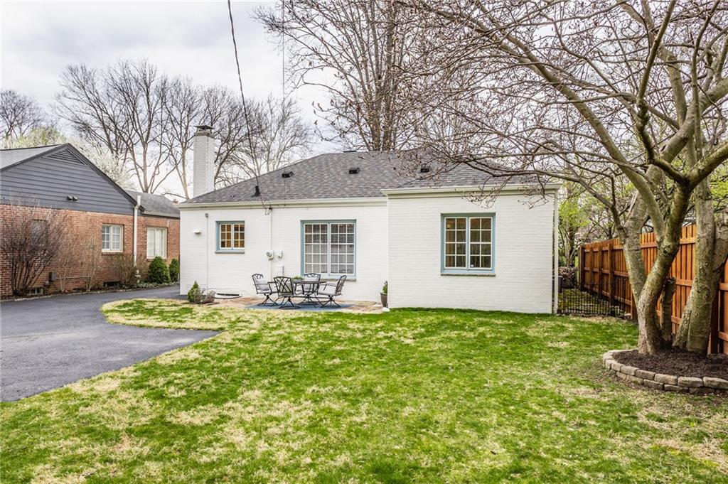 27 Meridian Lane
