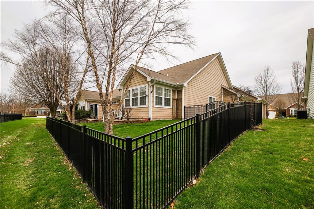 3449 Heathcliff Court