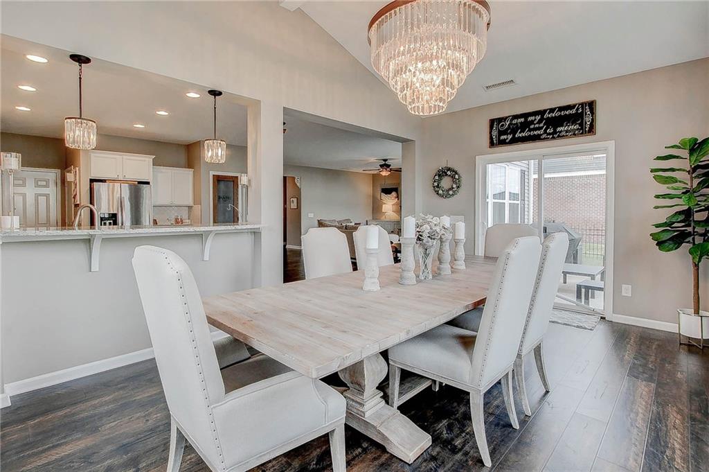5556 W Compass Point