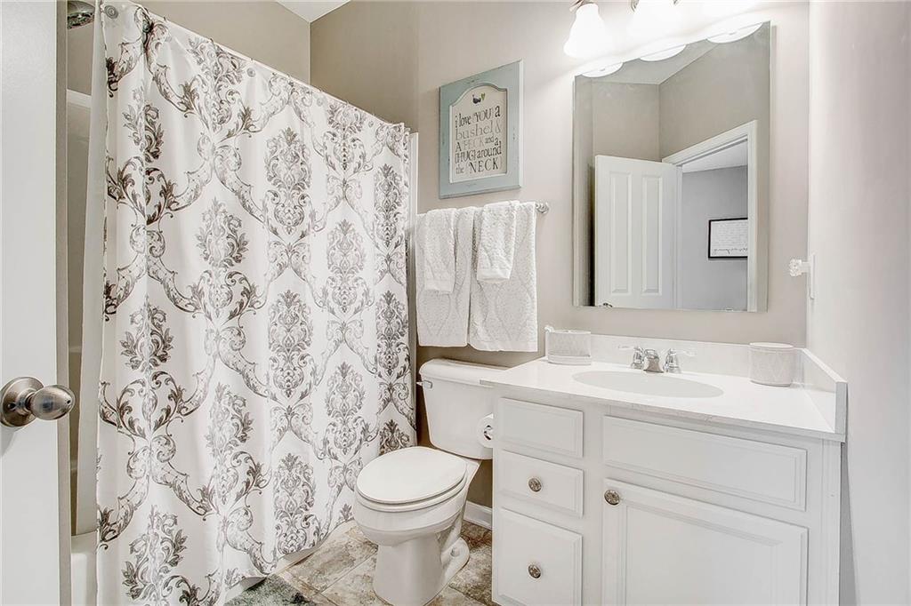 5556 W Compass Point