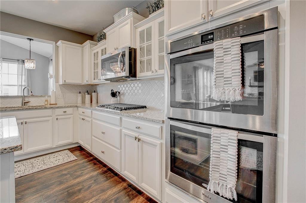 5556 W Compass Point