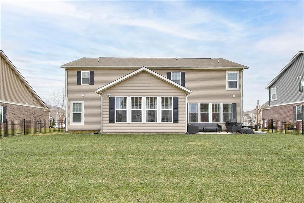 5556 W Compass Point