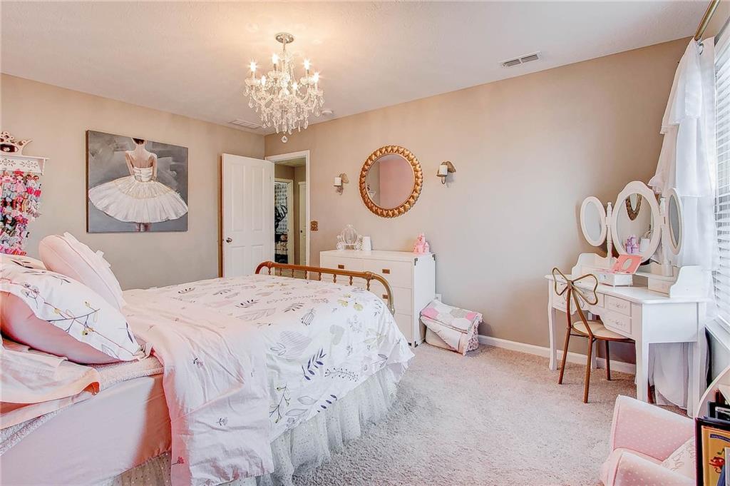 5556 W Compass Point