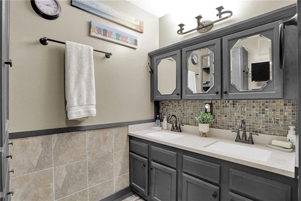 10656 SANDPIPER Court