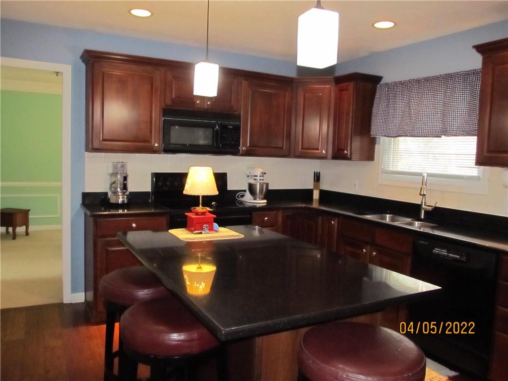 14094 OLD MILL Circle