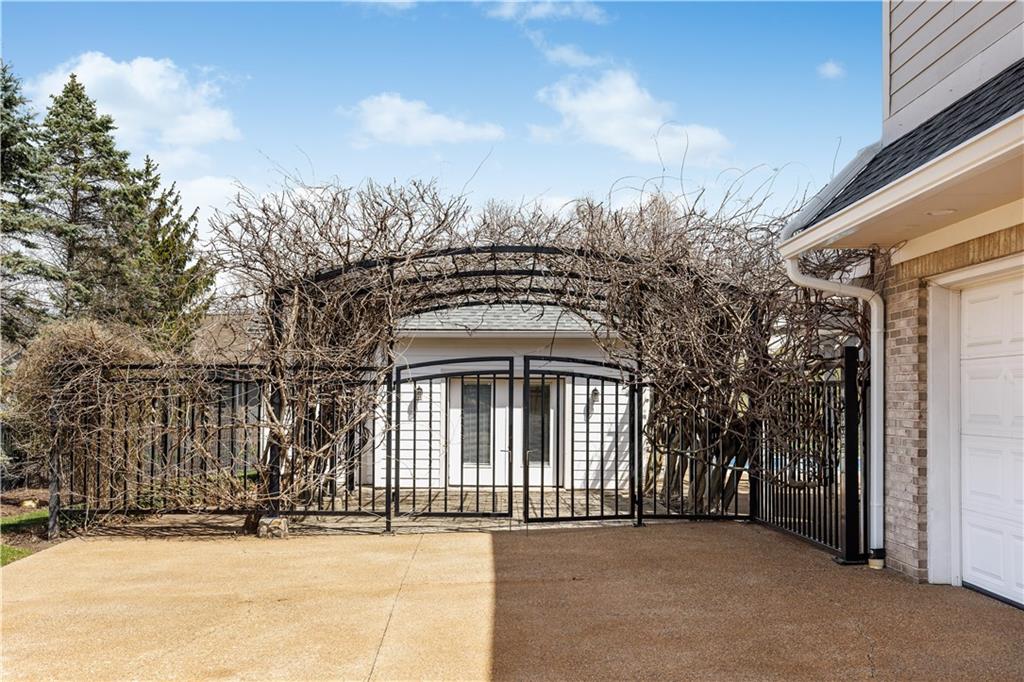 2974 PALACE Court