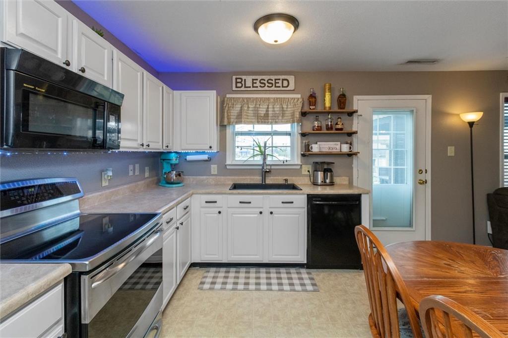 10047 Golden Drive