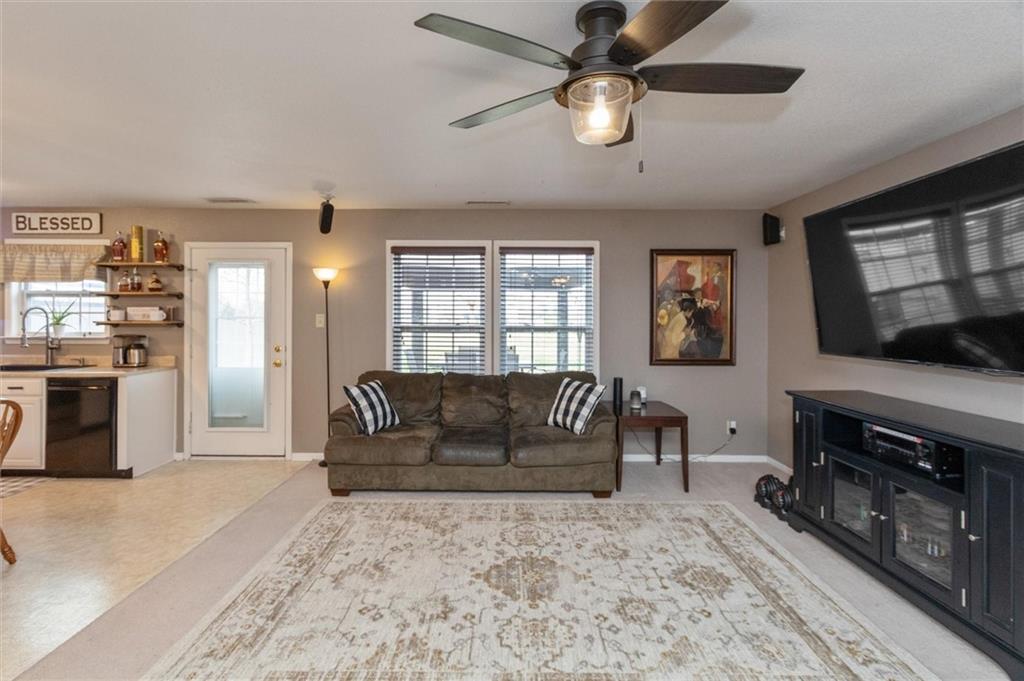 10047 Golden Drive