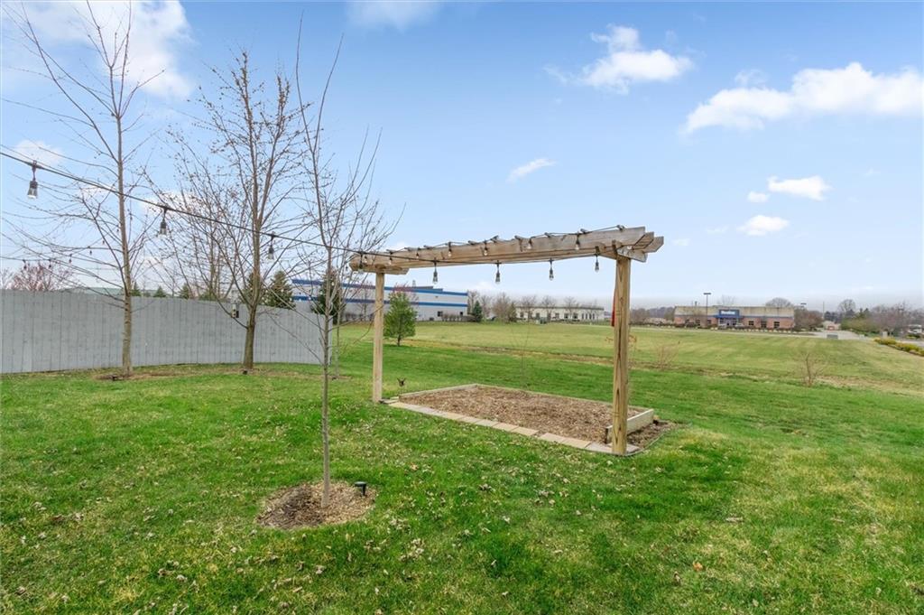10047 Golden Drive