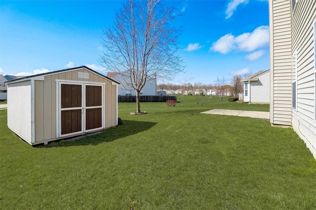 3490 PAISLEY POINTE