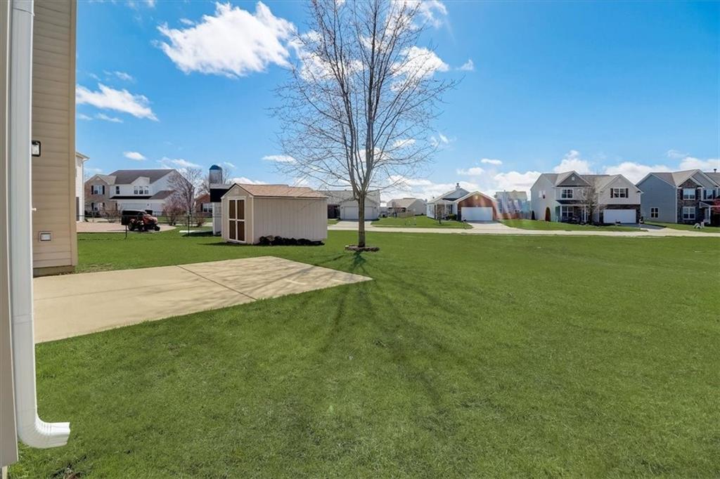 3490 PAISLEY POINTE