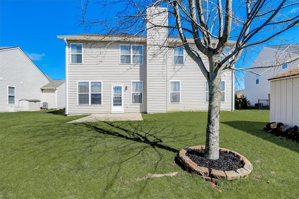 3490 PAISLEY POINTE