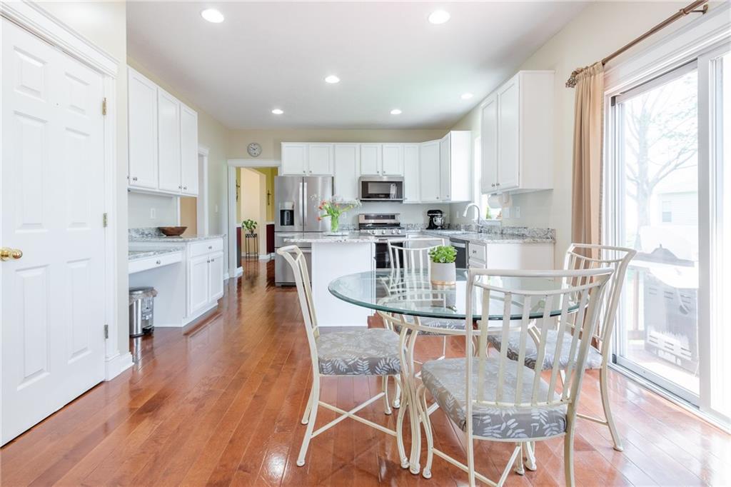 11305 WHITEWATER Way