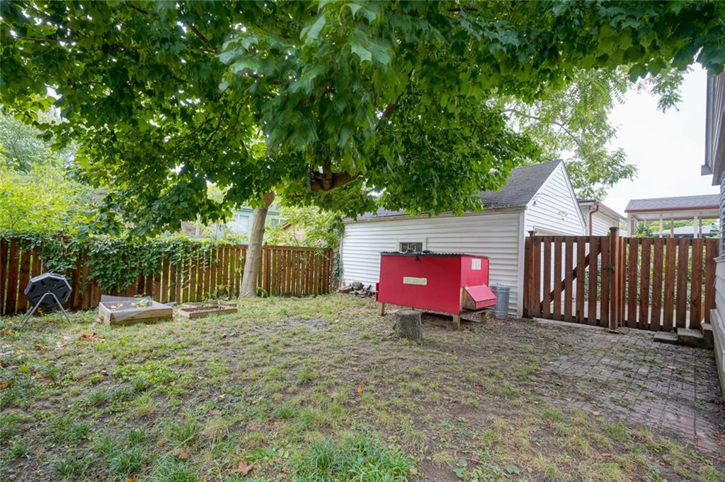 2533 KESSLER BLVD E Drive